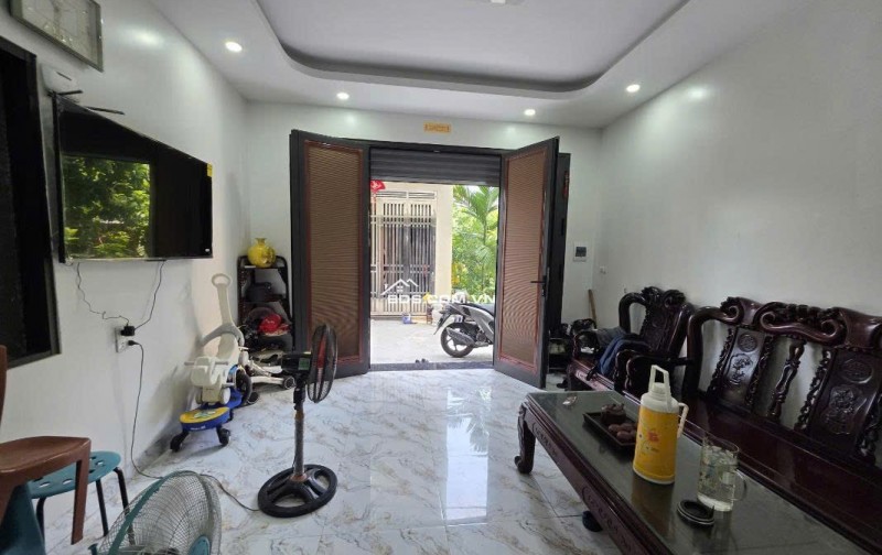 BÁN NHÀ  CỔ LINH THẠCH BÀN LONG BIÊN – 39M² – 4 TẦNG – NGÕ Ô TÔ – 4 PHÒNG NGỦ – 7,8 TỶ – SỔ ĐỎ CHÍNH CHỦ